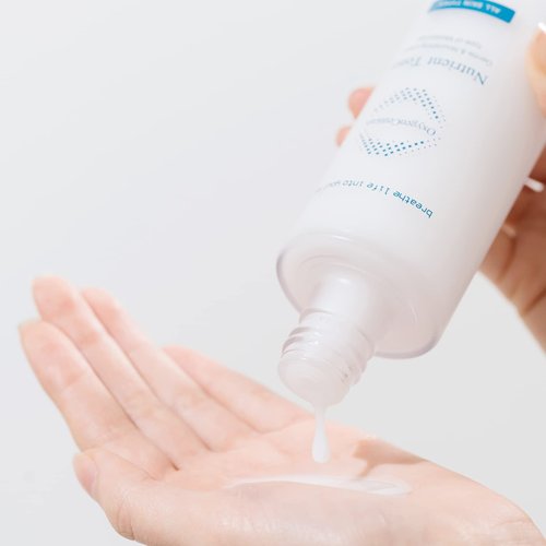 OxygenCeuticals Nutrient Toner – Essence-Type Hydrating Toner for Dry Skin, Deep Moisture & Nourishing Care with Sodium Hyaluronate, Portulaca & Allantoin Extracts. 4.05 fl.oz (120ml)