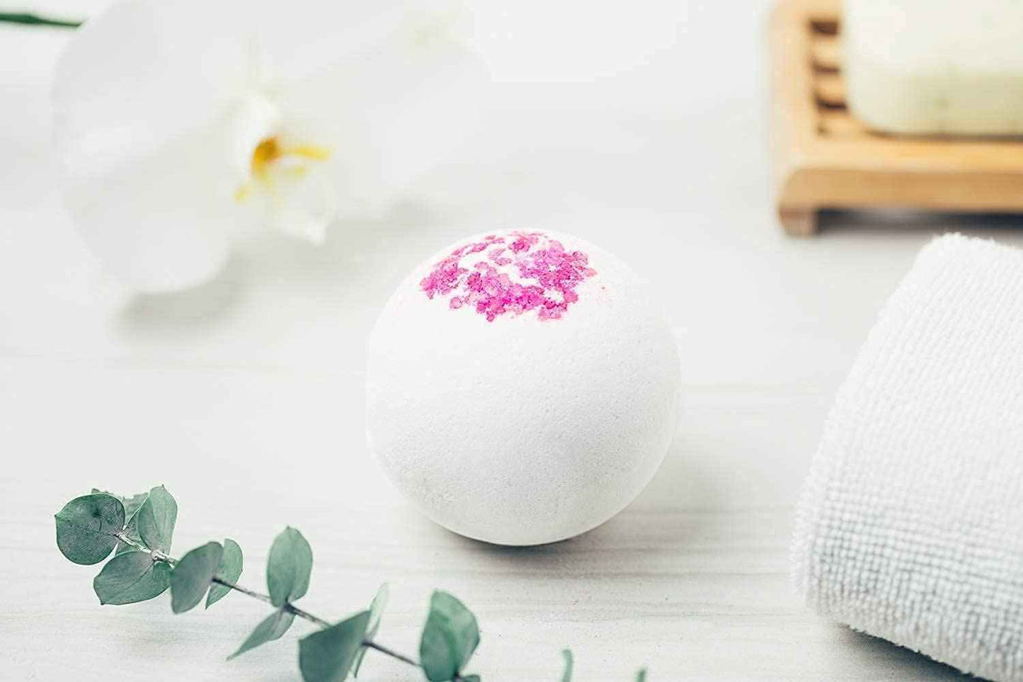 Bath Butler XL Bath Bomb Gift Set – 6 Large Aromatherapy Bombs with Shea Butter & Sea Salt – Spa Gift for Women, Moms, Girlfriends – Relaxing Self-Care Kit Floating fizzing bathbomb