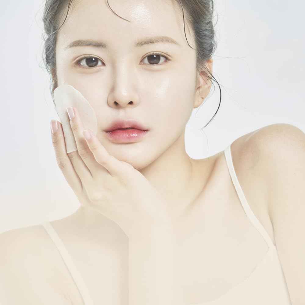 HEVEBLUE Penta Berry Panthenol Repair Peel Pad - 70 Pads, Vegan, Biodegradable, Toner Pad, Exfoliating, Refine Skin Texture, Strengthening Skin Barrier, Low Irritation, Hypoallergenic