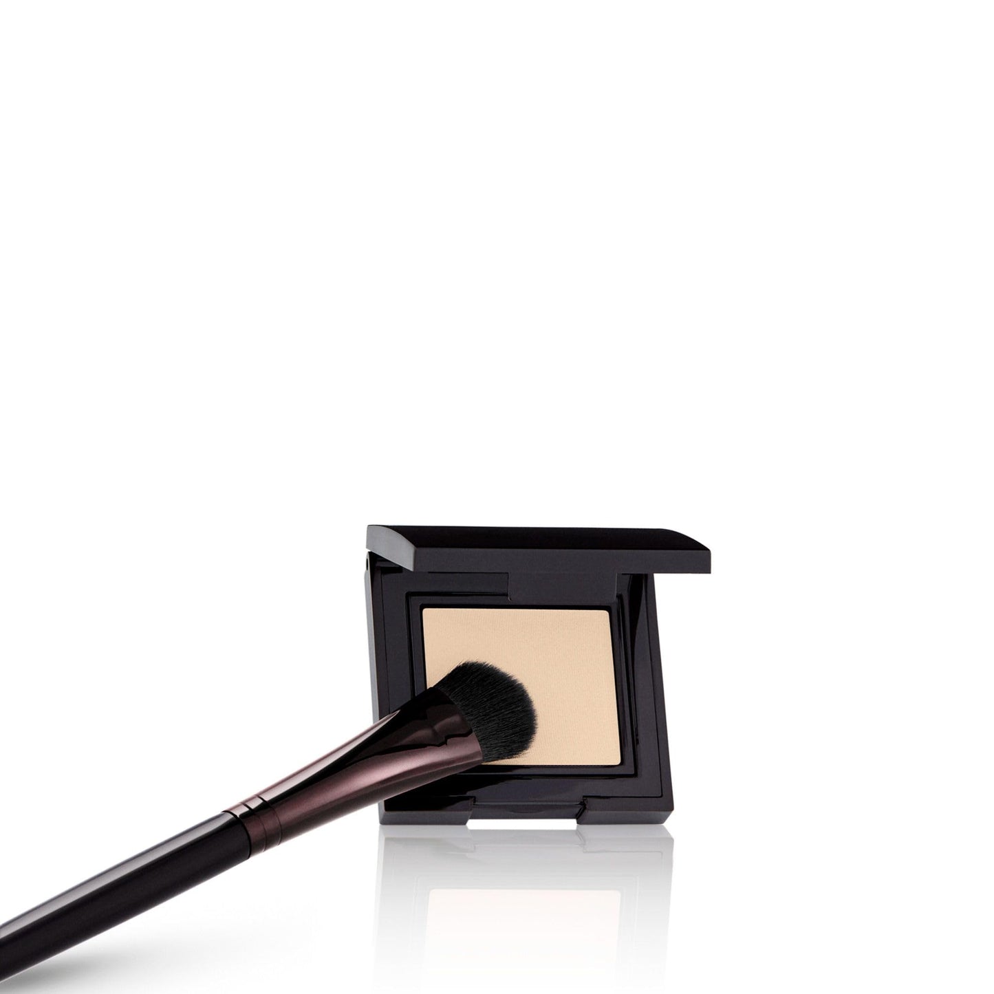 Laura Mercier All Over Eye Color Brush