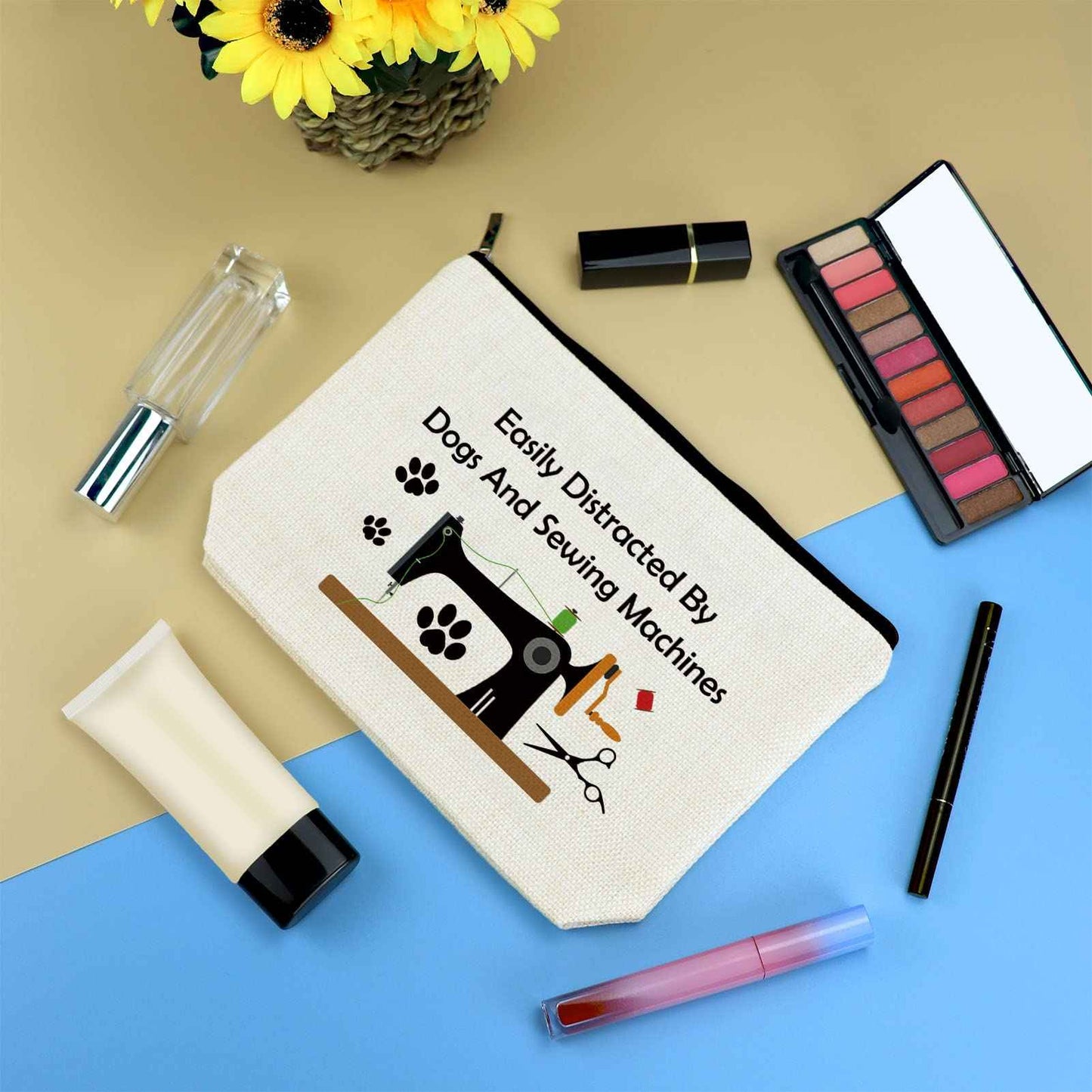 Sewing Gift Dog Lover Gift Quilter Makeup Bag for Women Sewing Machine Themed Crafting Lover Gifts Cosmetic Bag Sewer Quilting Gifts Christmas Birthday Present Travel Make Up Pouch