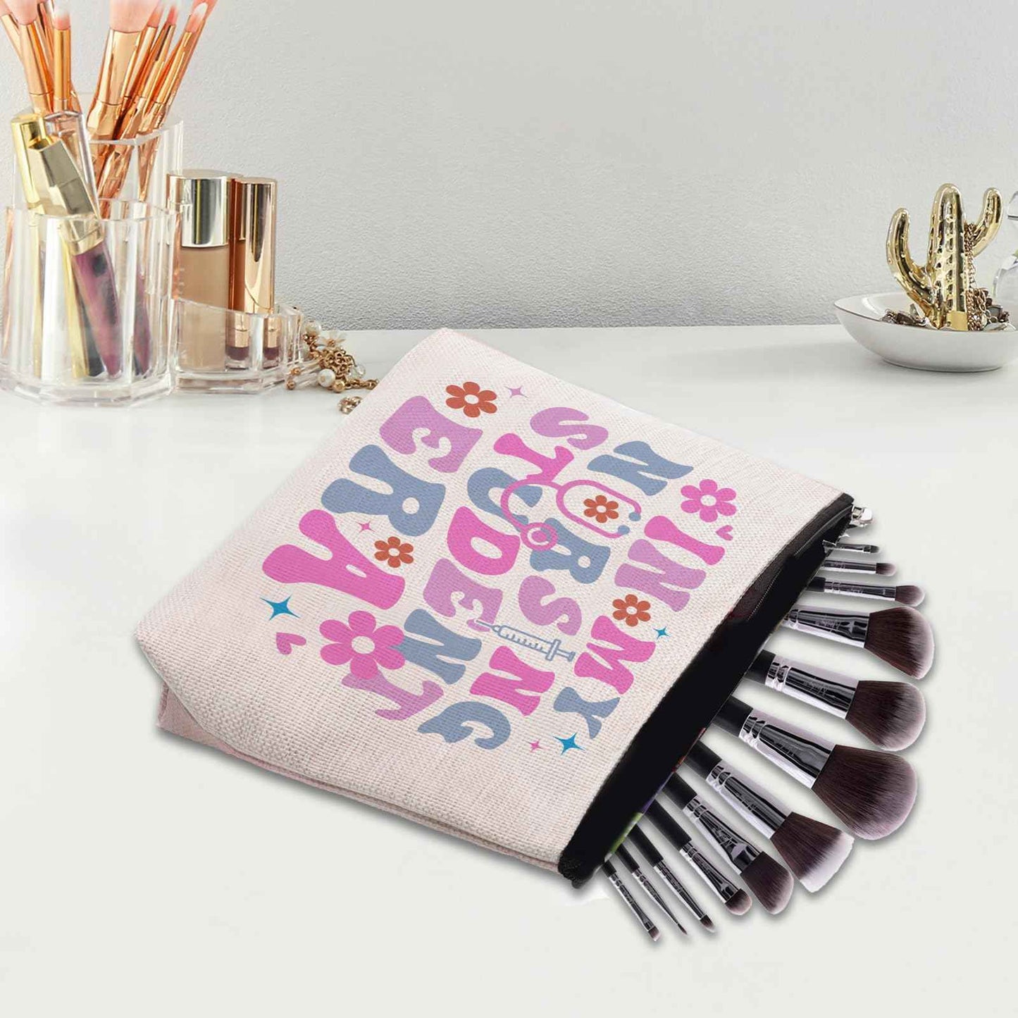 CEASQVAA Nursing Gifts for Nurses, In My Nursing Era Makeup Bag, Future Nurse Gifts, Nurse Graduation Gift Essentials Stuff Cosmetic Bag Pouch