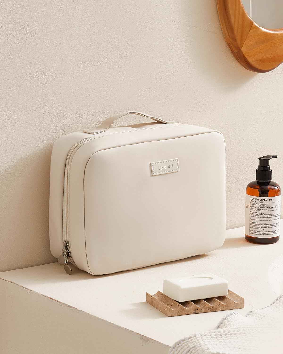 EACHY Toiletry Bag with Hanging Hook, Travel Makeup Bag PU Leather Cosmetic Bags for Women Make Up Organizer with 4 Compartments Waterproof Full-Size Portable Travel Essentials (Beige)