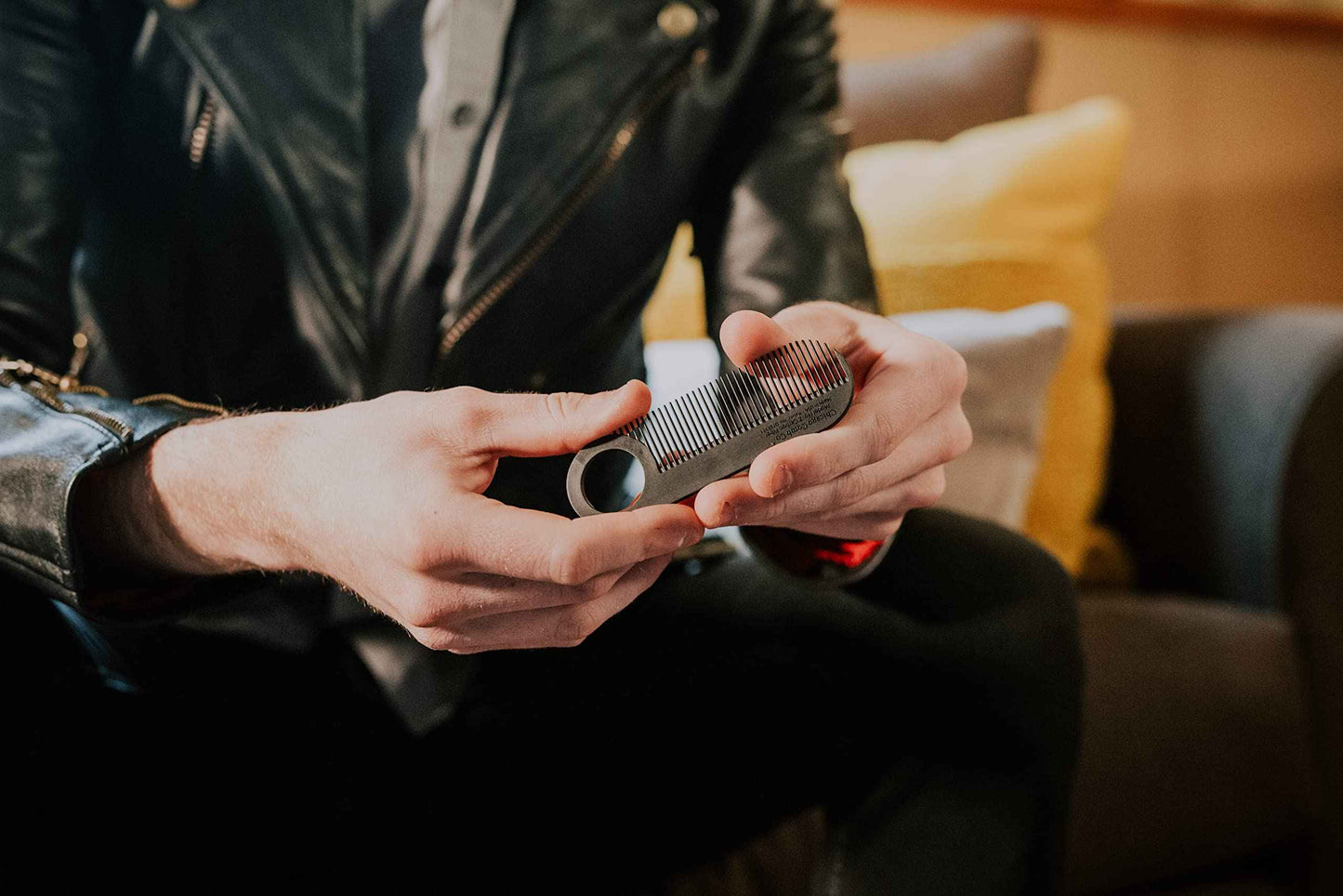 Chicago Comb No. 2 Carbon Fiber + Tan Horween leather sheath, Made in USA