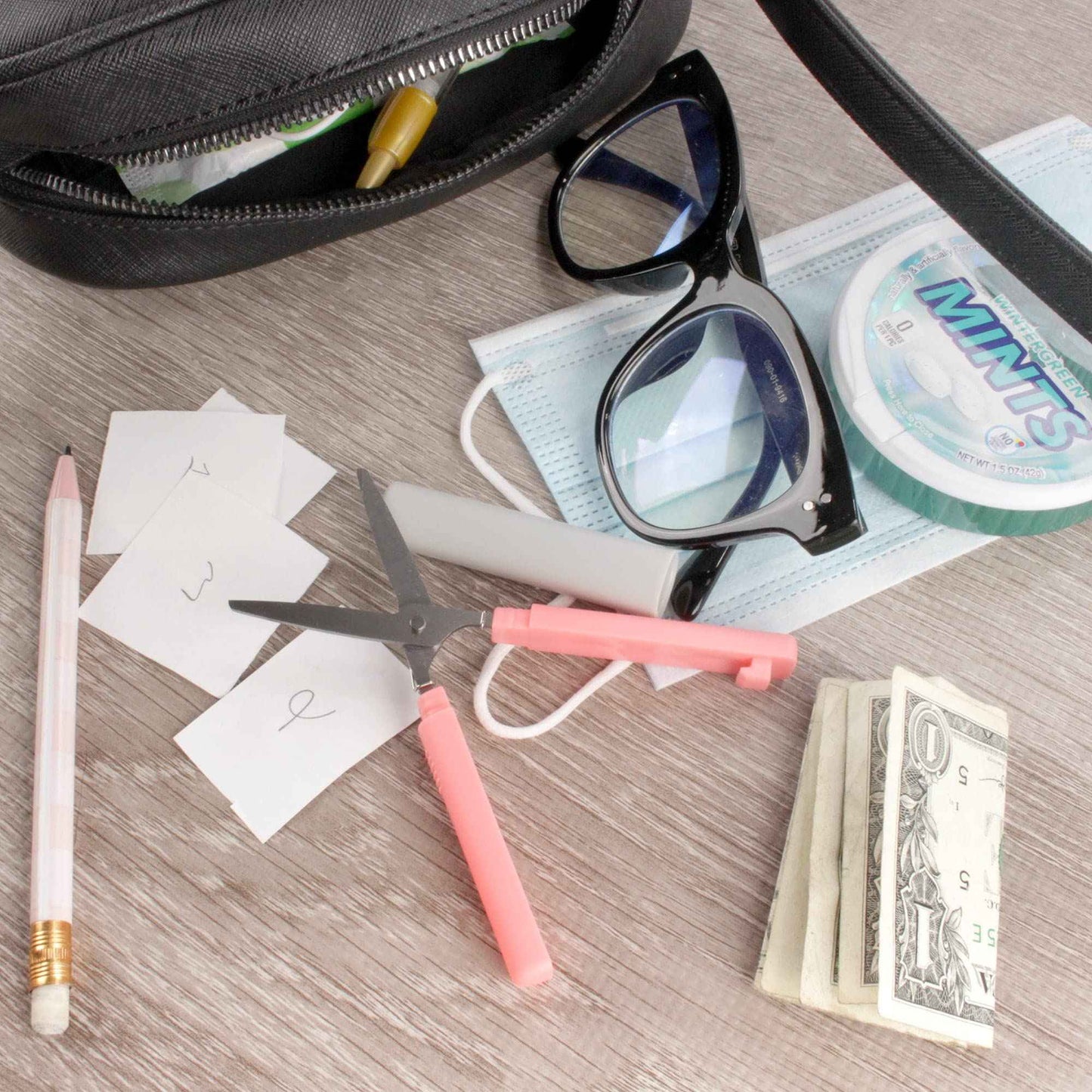 JubileeYarn Mini Pen Portable Travel Safety Scissors - Pink - 1 Pair