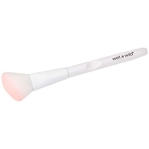 Wet n Wild, Makeup Brush, Contour Brush, Plush, Angled Brush to Fit the Contours of Your Face, Sculpt and Shape, Easy-to-use Makeup Brushes