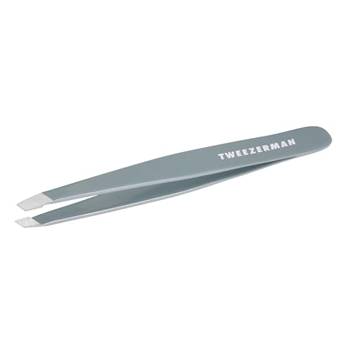Tweezerman Slant Tweezer for Eyebrows – Mist Blue