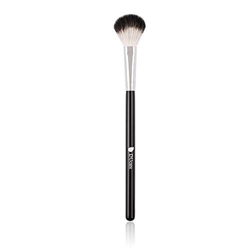 DUcare Highlighter Fan Brush - Soft Goat Hair Tool for Blending, Setting Concealer & Finishing