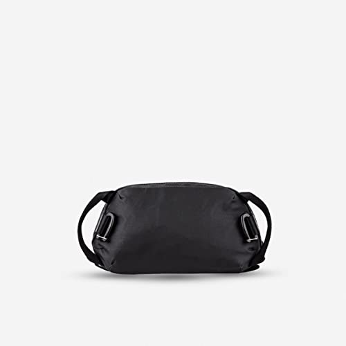 WANDRD Toiletry Bag, Medium - Makeup Organizer and Travel Bag for Travel Essentials