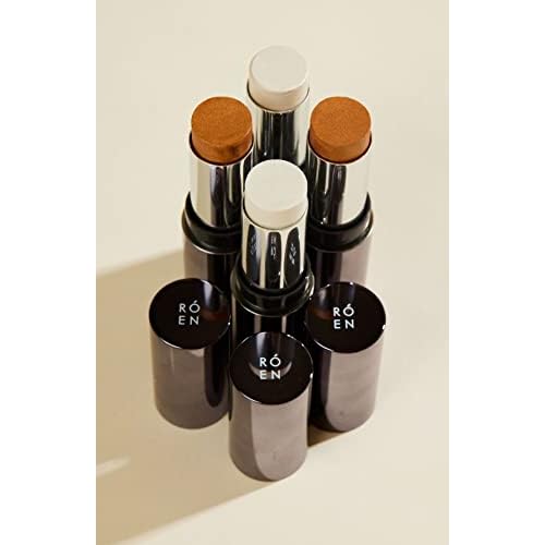 Kevyn Aucoin Stripped Nude Skin Tint: Tinted makeup foundation with blue light protection. Sheer to light coverage. Blurs imperfections for a natural even finish. Comfortable wear.