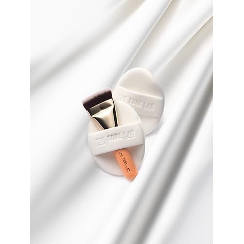 THE TOOL LAB All Day Airy Fitting Duo (Fitting type), Makeup Set with Flat Foundation Brush and Liquid Foundation Puff, Portable Case with 1.1" Flat Brush, Korean Makeup