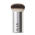 ILIA - Perfecting Buff Brush | Versatile Brush For Cream or Liquid Products Made with Aluminum + Soft, Vegan Bristles | Smooth Finish | Expertly Crafted | Non-Toxic, Vegan, Cruelty-Free, Recyclable