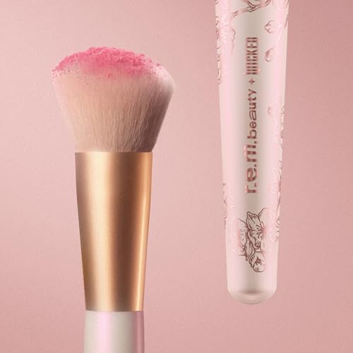 r.e.m. beauty Blush Brush – Vegan Bristles, Soft-Blur Finish
