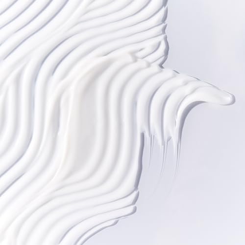 Tata Harper Water-Lock Moisturizer, Lightweight, Silicone-Free Hydrator, 100% Natural, Made Fresh in Vermont