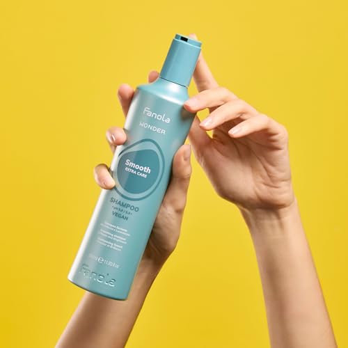Fanola Smoothing Shampoo for Frizzy Hair - Deep Cleansing & Nourishing Hair Shampoo for Women & Men - Formulated with Cotton Oil to Make Straightening Easier (350 ml)