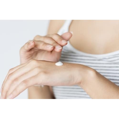Cre8tion Spa Hand & Body Lotion Nourishing Skin Lotion Moisturizer From Dryness and Flaking 750ml / 25 fl oz (Green Tea)