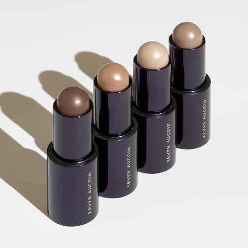 Kevyn Aucoin The Contrast Stick: A contour makeup crayon for adding angles, depth, structure and definition. All-day pigments. Made in Italy.