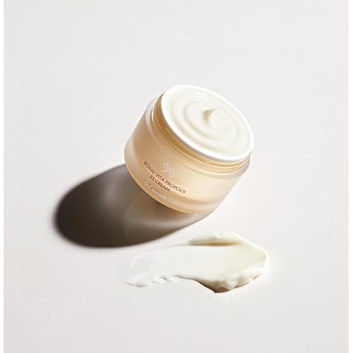 Dr.Ceuracle Royal Vita Propolis 33 Cream (50ml / 1.69 fl. oz.) - Ultimate Glow and Nourish Cream for Radiant Skin, Vitamin, Propolis, Royal Jelly Extract