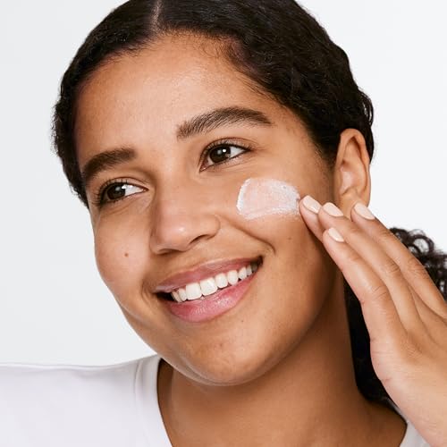 Clinique Exfoliating Face Scrub with Salicylic Acid, 3.4 Fl Oz