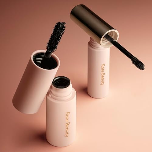 Noubamore Second Skin Foundation by Nouba - Long Lasting Coverage With Jojoba Extract Luminous Makeup Light Texture - Nude Skin Effect - Smoothes & Nourishes, Blends Perfectly (Color 81)