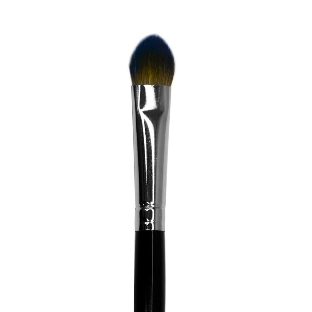 Cinema Secrets E38- Pointed Packing Eyeshadow Brush