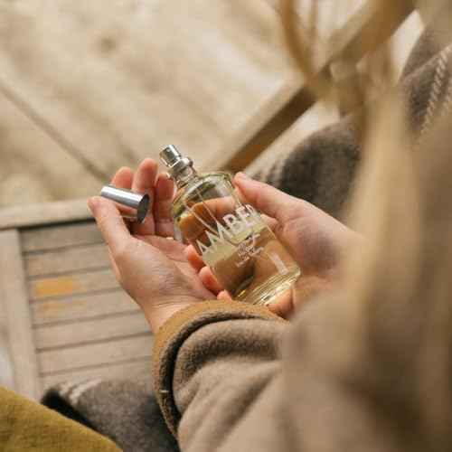 Laboratory Perfumes Amber Eau de Toilette | A Timeless, Evolving Fragrance | Fresh Greenery, Earthy Vetiver & Warm Amber | Effortlessly Elegant & Long-Lasting (100ml)