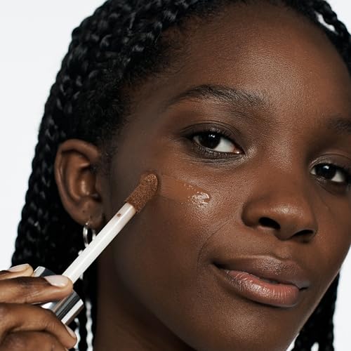 Clinique Beyond Perfecting Liquid Foundation + Concealer | Full Coverage