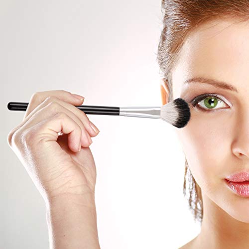 DUcare Highlighter Fan Brush - Soft Goat Hair Tool for Blending, Setting Concealer & Finishing