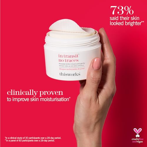 This Works - In Transit No Traces Cleansing Pads, Rosewater & Mint Infused Facial Wipes, Gentle Make-Up Remover (80 pads)