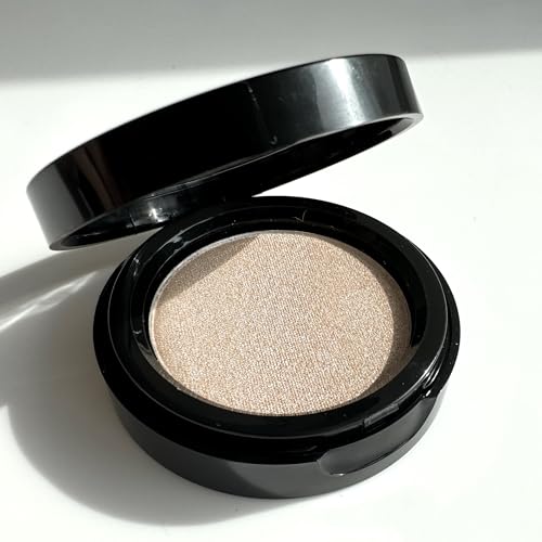 Sandstone Scandinavia Highlighter Powder Golden Champagne