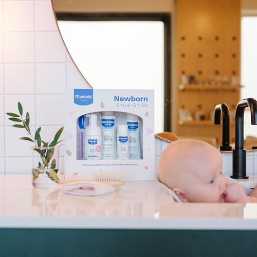 Mustela Newborn Arrival Gift Set - 5-Piece Skincare & Bath Essentials