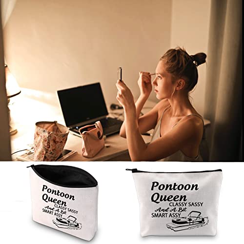JXGZSO Pontoon Gift Pontoon Queen Classy Sassy And A Bit Smart Assy Storage Bag Boating G Bag (Pontoon Queen B)