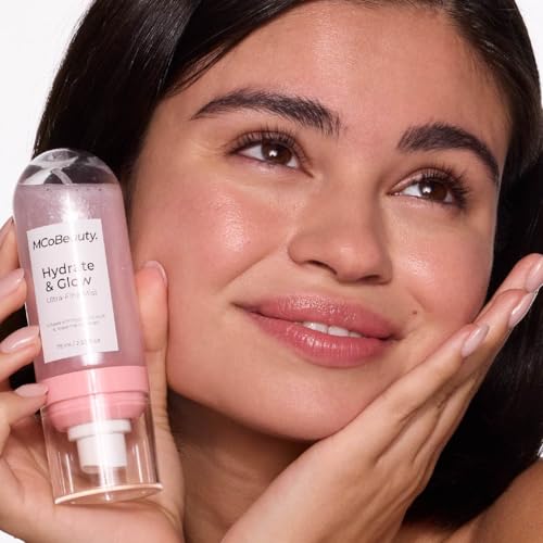 MCoBeauty - Hydrate and Glow Ultra Fine Mist Spray - Watermelon Scented Face and Body Spray with Aloe Vera - Contains Hyaluronic Acid and Shimmer - Christmas Gifts, Stocking Stuffers - 90ml