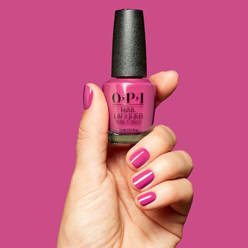 OPI Nail Lacquer Strawberry Cosmo Fuchsia Crème Polish
