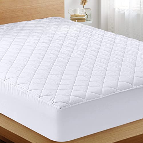 Utopia Bedding Quilted Fitted Mattress Pad (California King) - Elastic Fitted Mattress Protector - Mattress Cover Stretches up to 16 Inches Deep - Machine Washable Mattress Topper