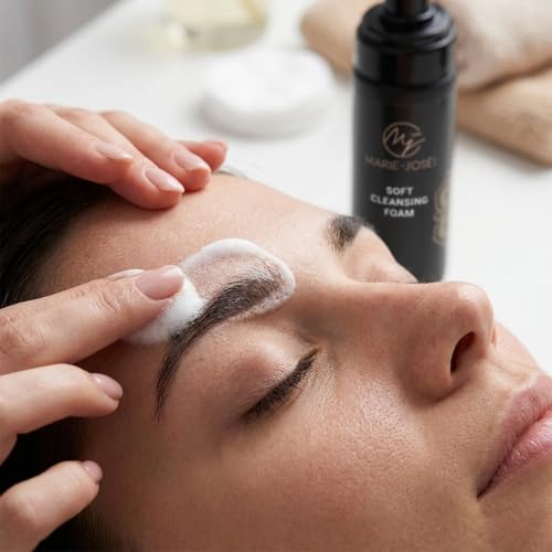 Brow & Lash Cleanser Foam with Damascus Rose – 5 Fl Oz