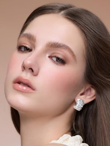 SHEGLAM MicroDefine 0.9mm Brow Pencil in Taupe