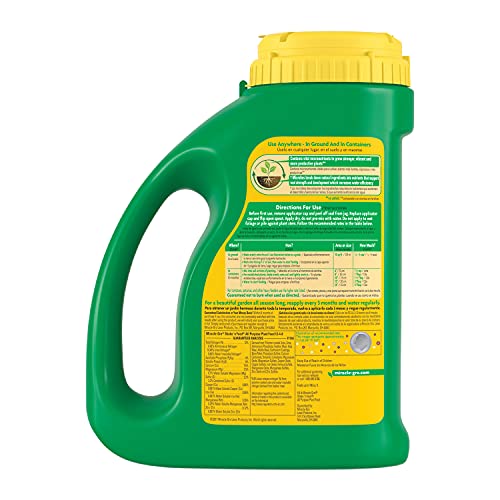 Miracle-Gro Shake 'N Feed All Purpose Plant Food 4.5 lb (3 Months) All Purpose
