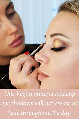 Natural Mineral Eyeshadow Palette with Vitamins & Green Tea