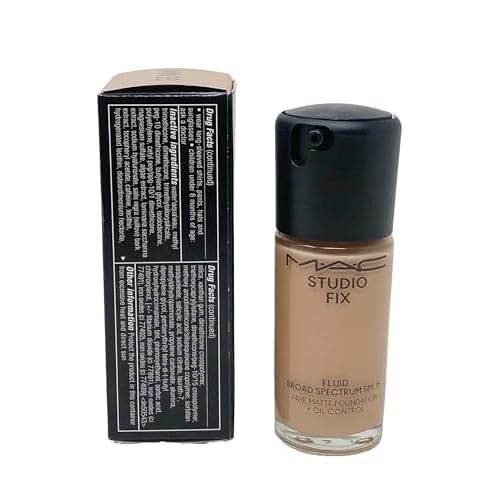 MAC Studio Fix Fluid SPF15 24hr Matte Foundation + Oil control - NW33 (1 Fl Oz)