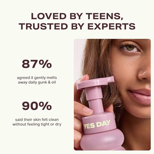Yes Day Float Foam Face Cleanser for Teens ? Gentle Foaming Face Wash for Teens & Ages 10 Up, with Coconut Water, Willowbark & Kiwano Melon (150ml / 5 fl oz)