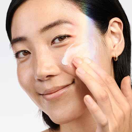 Clinique Even Better Clinical Brightening Moisturizer With Salicylic Acid, Glucosamine + Vitamin C | Hydrating + Dark Spot Reducing