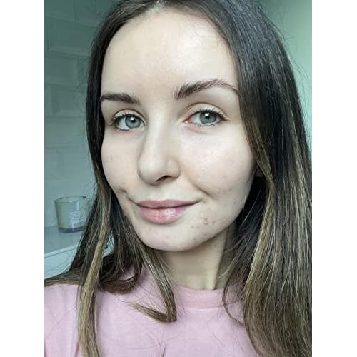 Revolution Pro, Makeup Primer - Blur Stick, Matte Finish, Lightweight & Breathable Pore Minimizer Face Primer, Leaves Skin Looking Flawless, All Skin Tones and Types, 0.52 oz