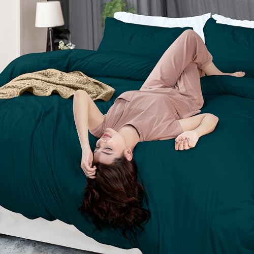 Utopia Bedding Duvet Cover Queen Size - 1 Duvet Cover with 2 Pillow Shams - 3 Pieces Bedding Duvet Cover with Zipper Closure - Soft Brushed Microfiber, 90 X 90 Inches (Queen, Teal)