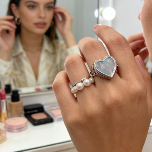 Vintage Heart Lip Balm Ring Holder for Women