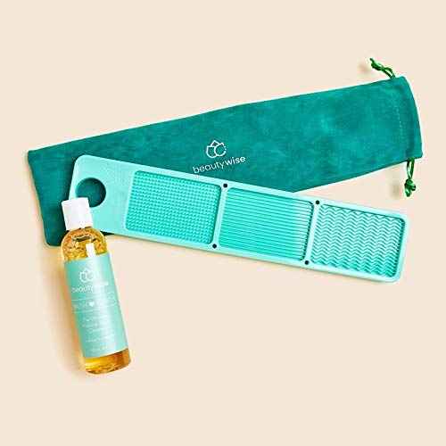 Mat Makeup Brush Cleaner - Exfoliating Pad for Deep Cleaning Foundations Brushes