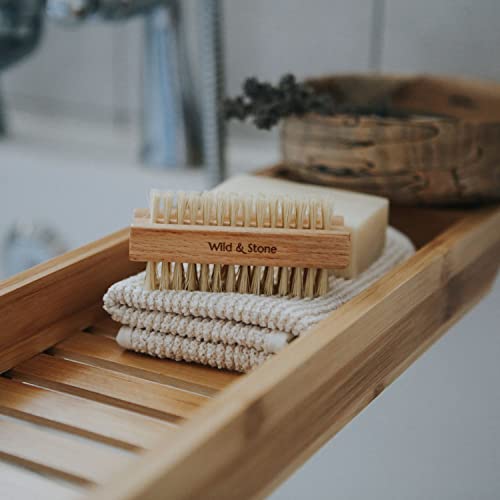 Natural Wooden Nail Brush with Sisal Bristles - Plastic-Free