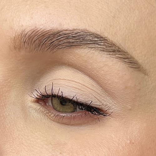 Sandstone Scandinavia White Eyeshadow - Hypoallergenic & Blendable