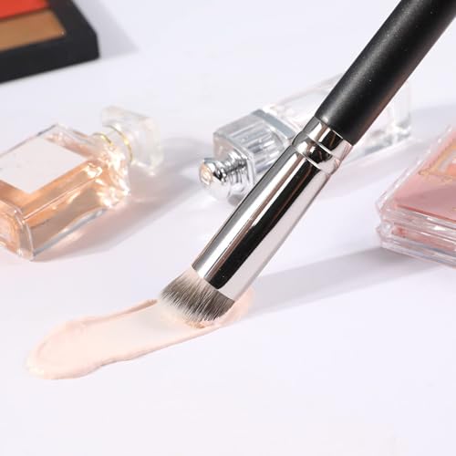 ENERGY Under Eye Concealer Brush 270 - Angled Kabuki
