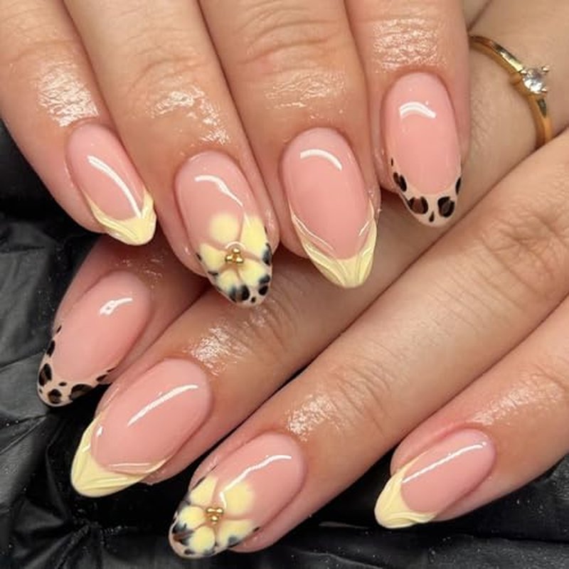 30 Pcs Leopard Print French Tip Press-On Nails with 3D Designs